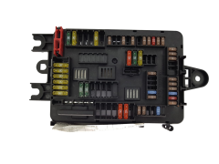 Caja Reles / Fusibles 926111102 19178.000.001 BMW 19054