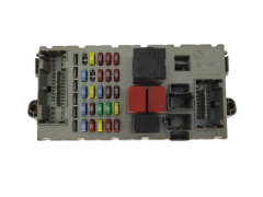 Caja Reles / Fusibles Fiat 51744898 NPL 46520600 CPL Delphi 20510