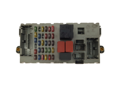 Caja Reles / Fusibles 46520600 46774358 Fiat Delphi 20138