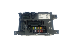 Caja Reles / Fusibles 13320628 28224264 Opel GM