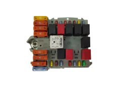 Caja Reles / Fusibles Fiat 51738102 0051738102057657 19876