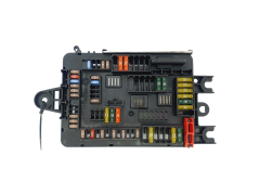 Caja Reles / Fusibles 6114 V8 9337881 01  BMW