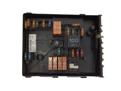 Caja Reles / Fusibles VW Audi 1K0937125 0-1718307-1 Tyco