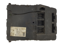 Controlador UCH X84 N2 8200309690 S118400220D Renault Siemens 1642