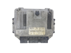 Controlador 0281011549 8200310863 8200370779 Renault Bosch 57372