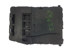 Controlador UCH X84 N2 8200309690 S118400220D Renault Siemens 1946