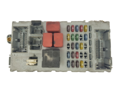 Caja Reles / Fusibles Fiat 51734379 NPL 51733921 CPL Delphi