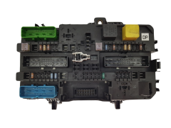 Controlador 13181278 DP 5DK008669-31 Opel GM Hella 2450