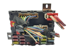 Caja Reles / Fusibles Alfa Romeo 46447809 20173