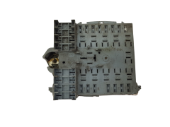 Caja Reles / Fusibles Fiat 46796539 0046796539057657 Delphi 19994