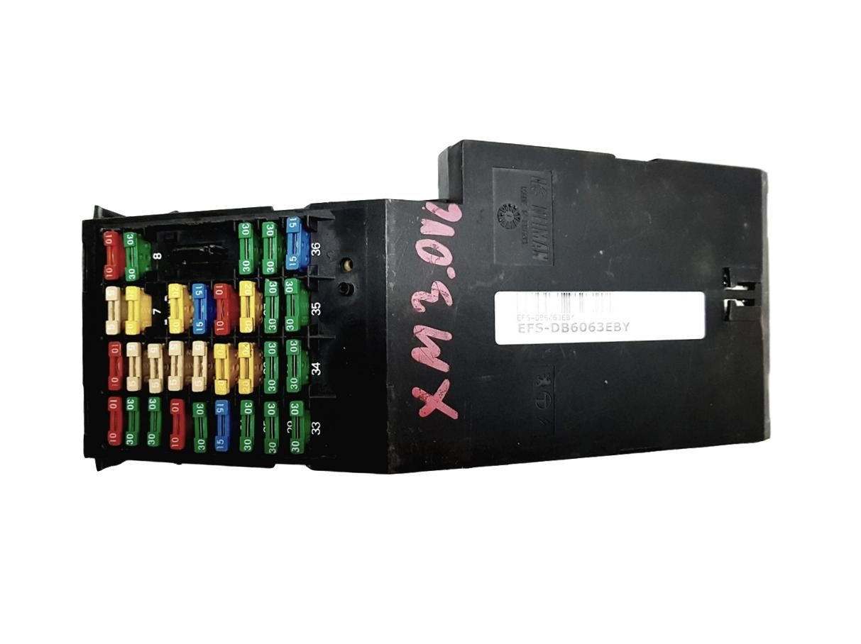 Caja Reles / Fusibles Citroen XM 3.0 V6 DAV main product photo