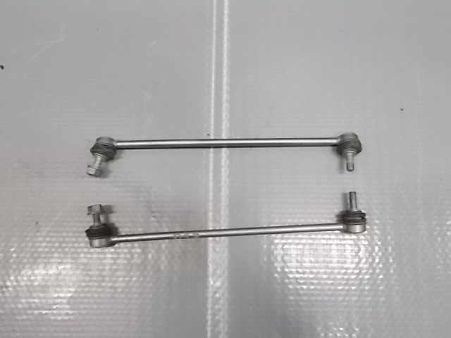 Łącznik Pionowy Drążka Stabilizatora prawy / lewy przód Citroen DS3 / C3 main product photo