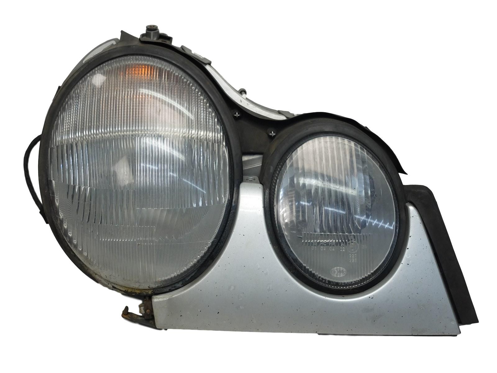 Reflector Derecho Mercedes E W210 A2108200461 main product photo