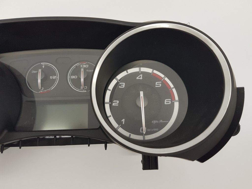 Velocímetro/Instrumentos Y Relojes Alfa Romeo Gilietta 50516478 A2C53352738 18096 main product photo